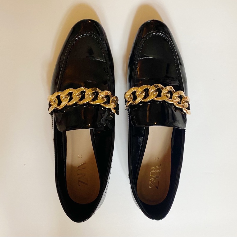 ZARA Black Loafers with Gold Chain Detail Size 9